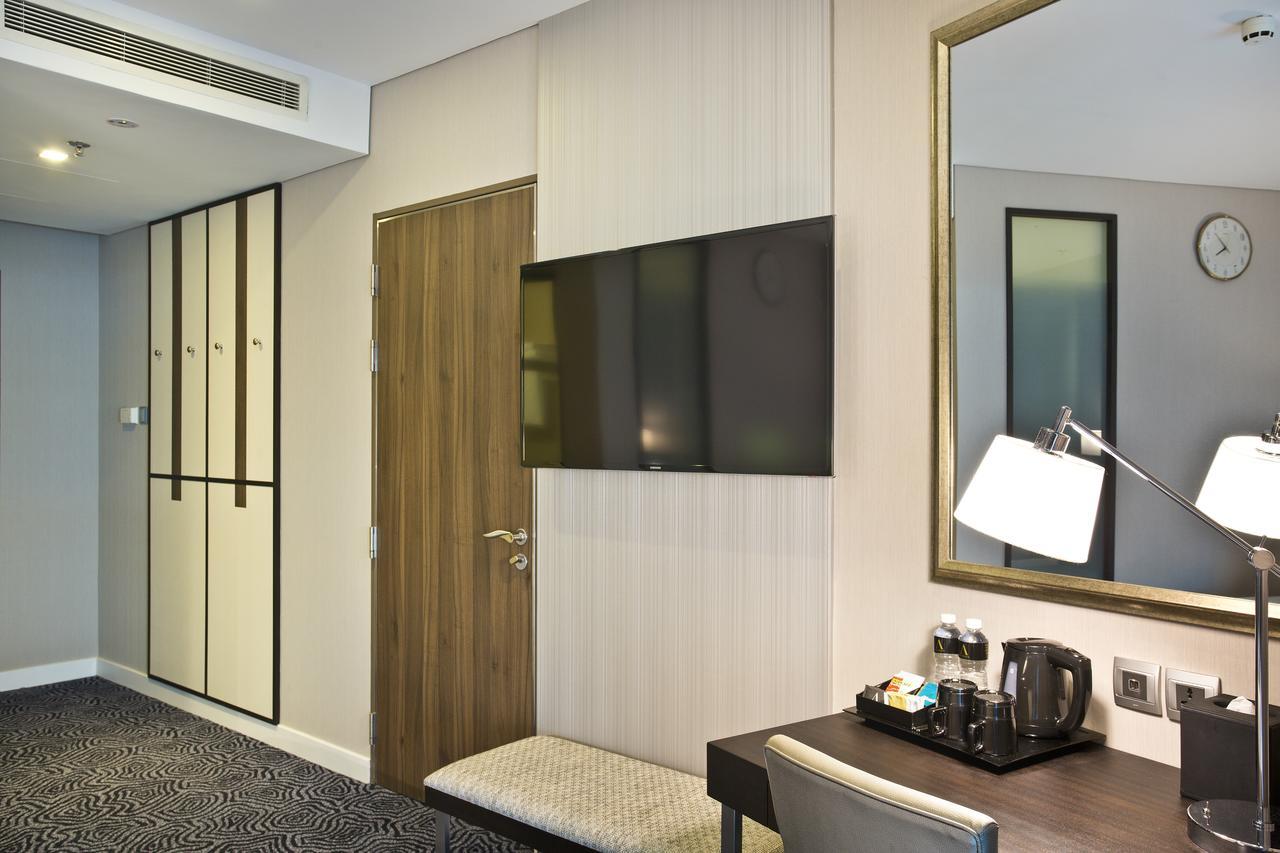 Ambassador Transit Hotel - Terminal 3 Singapore Exterior photo